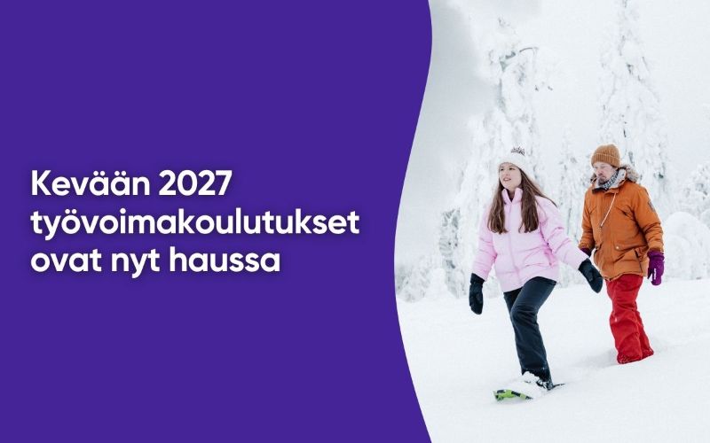 Kevään 2027 työvoimakoulutukset ovat nyt haussa. Nainen ja mies kävelevät lumikengillä talvisessa metsässä.