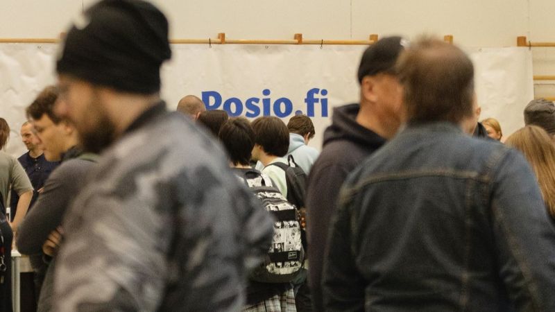 Ihmisiä tapahtumassa Posiolla